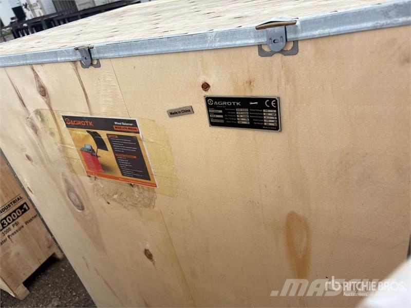 AGT ATK-WB24A Wheel Balancer (Unused) Otros componentes