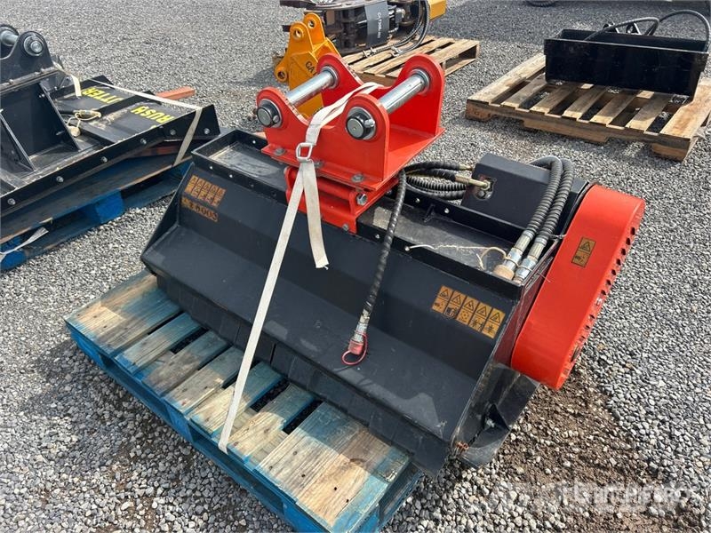AGT EXFLM115 44 in Excavator Flail Mower (Unused) Andre komponenter