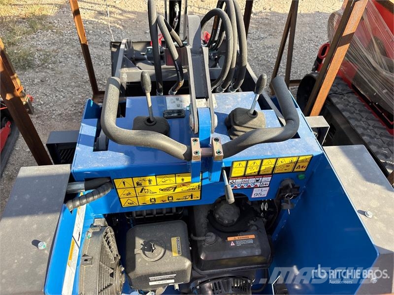 AGT MX-MRW14 Mini Skid Steer Loader (Unused) スキッドステアローダー