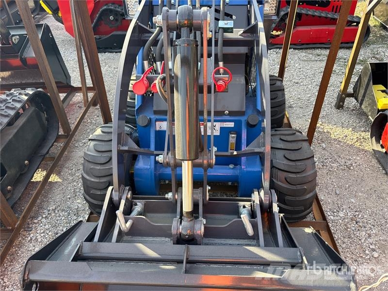 AGT MX-MRW14 Mini Skid Steer Loader (Unused) スキッドステアローダー