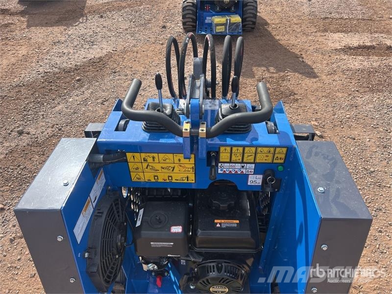 AGT MX-MRW14 Mini Skid Steer Loader (Unused) Carregadoras de direcção deslizante