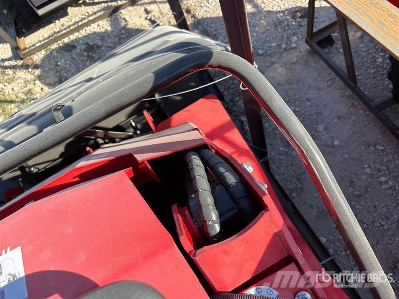 AGT SDA-140W Mini Skid Steer Loader (Unused) Kompaktlastere