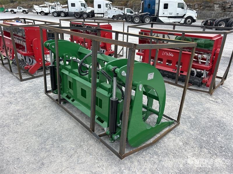 AGT SRR72 72 in Skid Steer Grapple (Unused) 兩爪吊夾