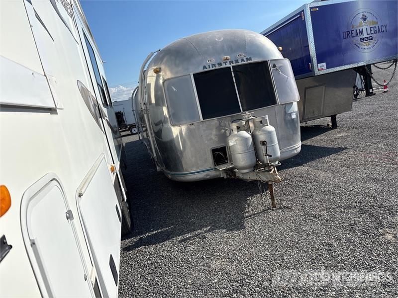  Airstream 25 ft T/A Travel Trailer Druge prikolice