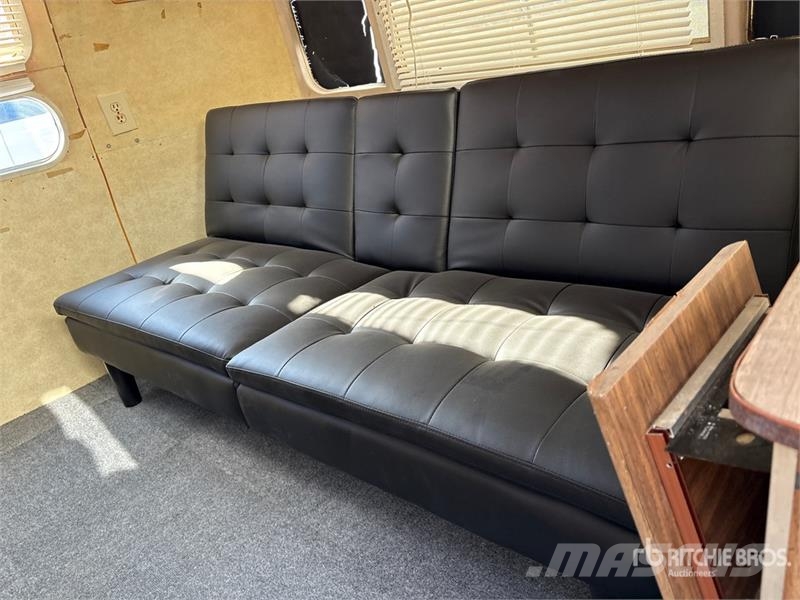  Airstream 25 ft T/A Travel Trailer Druge prikolice