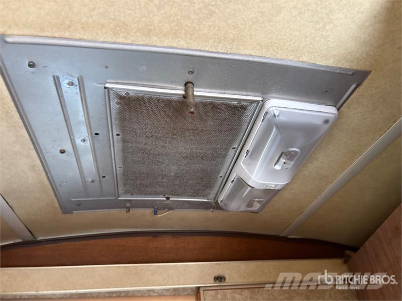  Airstream 25 ft T/A Travel Trailer Druge prikolice