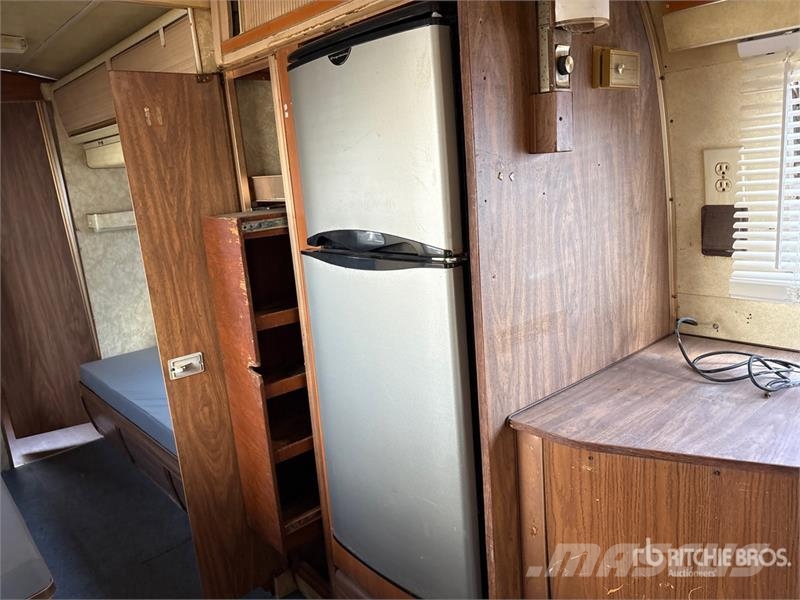  Airstream 25 ft T/A Travel Trailer Druge prikolice