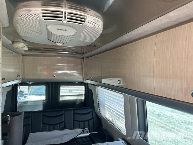  Airstream Interstate 24 GL 9 Passenger Van Carrinhas de caixa fechada