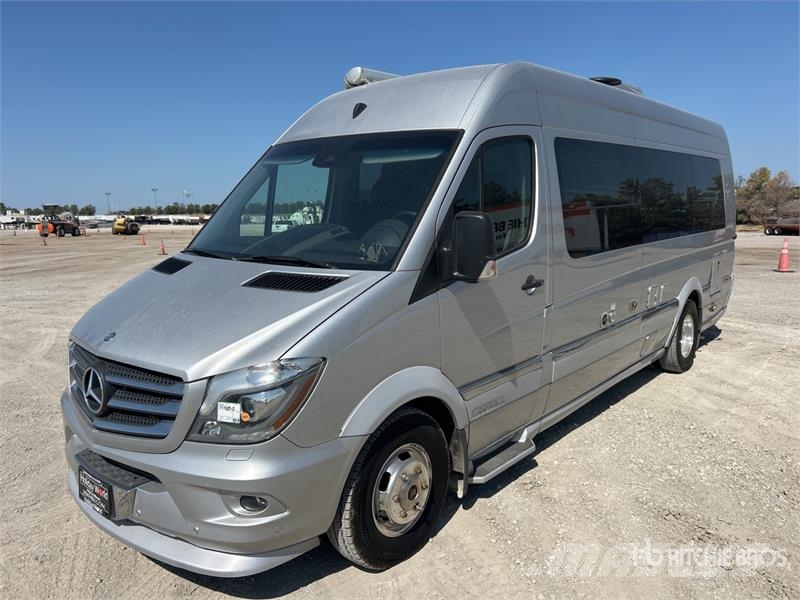  Airstream Interstate 24 GL 9 Passenger Van Carrinhas de caixa fechada