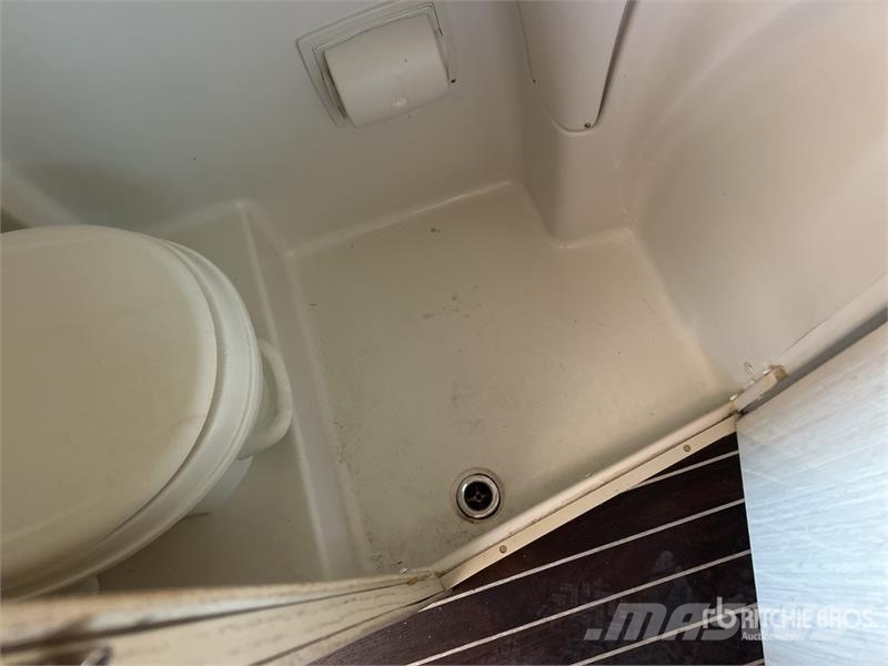  Airstream Interstate 24 GL 9 Passenger Van Carrinhas de caixa fechada