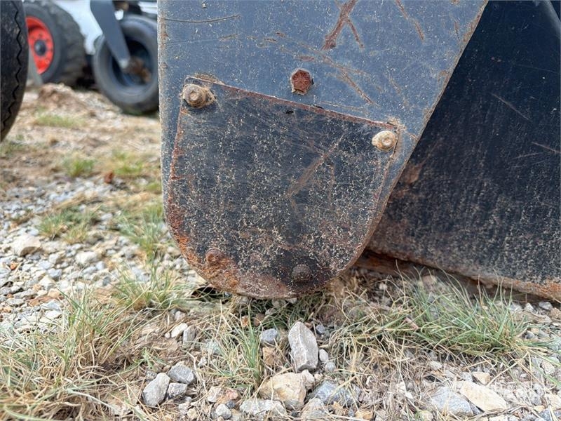 ALITE PR720FL 72 in Skid Steer Power Rake Vaalutid ja kaarutid