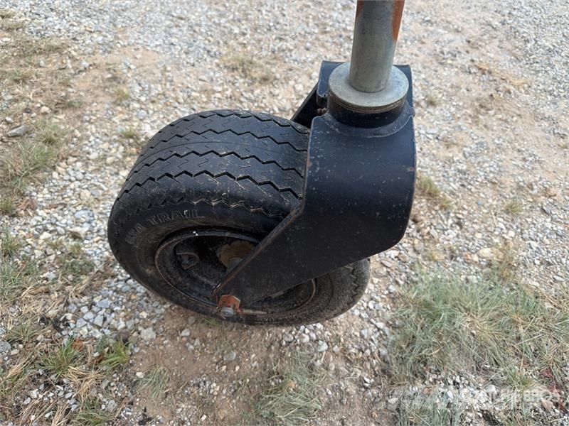 ALITE PR720FL 72 in Skid Steer Power Rake Vaalutid ja kaarutid