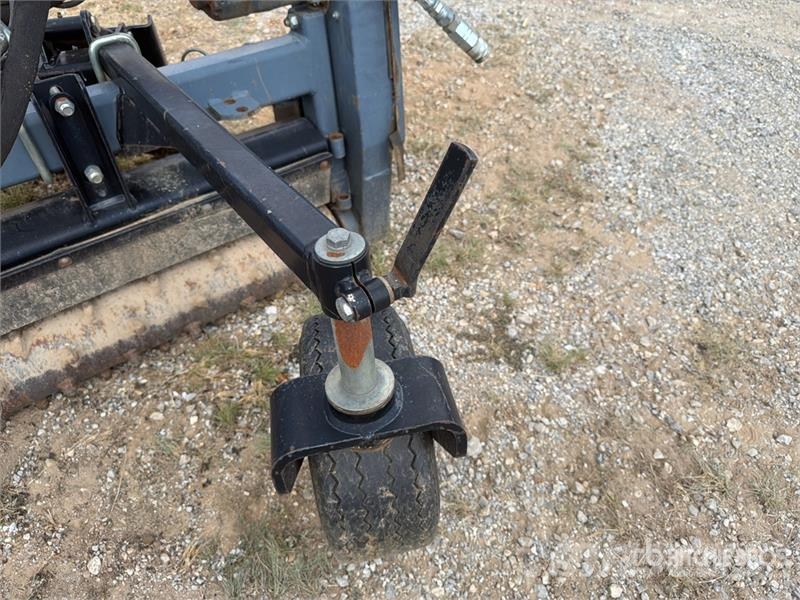 ALITE PR720FL 72 in Skid Steer Power Rake Vaalutid ja kaarutid