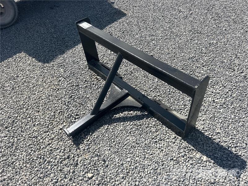 All-Star 2 in Skid Steer Hitch Receiver (Unused) 快速連結器