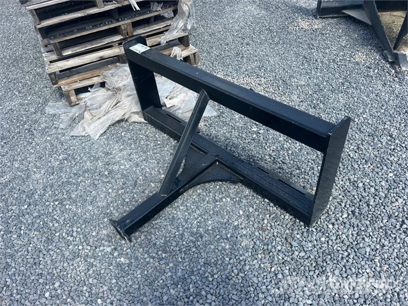 All-Star 2 in Skid Steer Hitch Receiver (Unused) 快速連結器