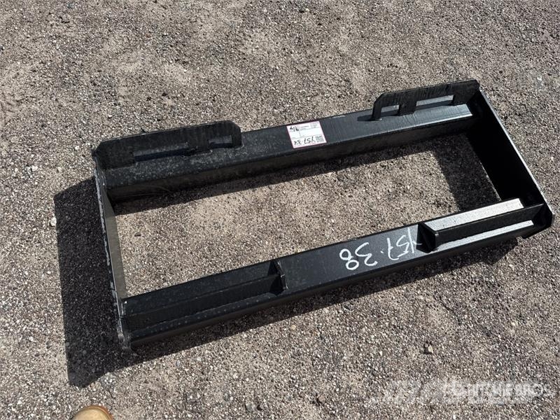  All-Star 46 in Skid Steer Attachment Mounting Plat Muud osad