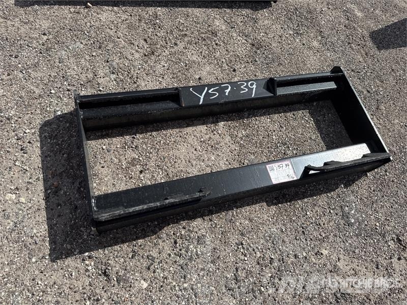 All-Star 46 in Skid Steer Attachment Mounting Plat Компоненты строительной техники