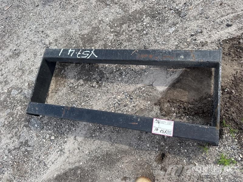 All-Star 46 in Skid Steer Attachment Mounting Plat Компоненты строительной техники