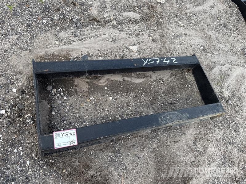 All-Star 46 in Skid Steer Attachment Mounting Plat Muud osad
