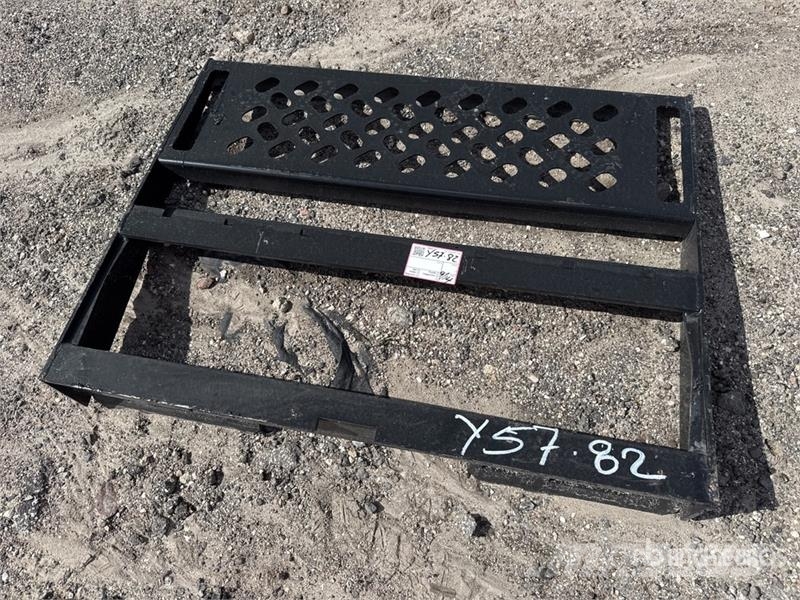 All-Star 46 in Skid Steer Fork Frame (Unused) Tõstekahvlid