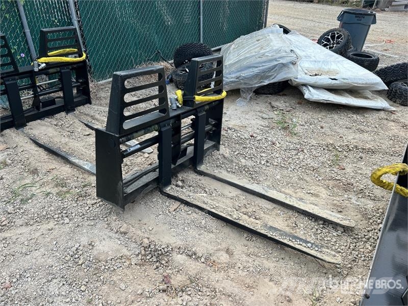 All-Star 48 in Hydraulic Skid Steer Forks Fourche
