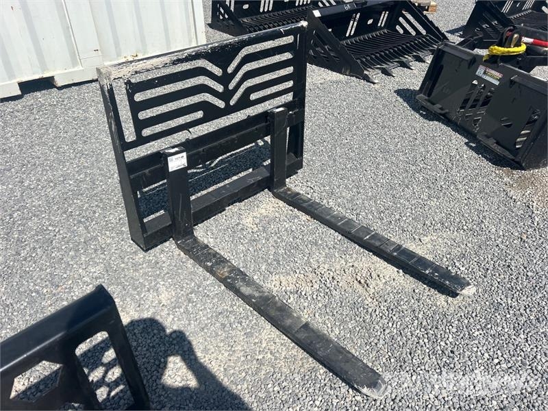 All-Star 48 in Skid Steer Forks (Unused) Vilice