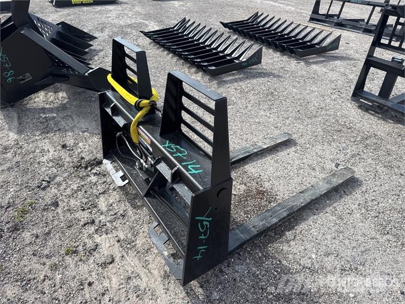 All-Star 48 in Skid Steer Forks (Unused) Паллетные вилы для фронтальных погрузчиков
