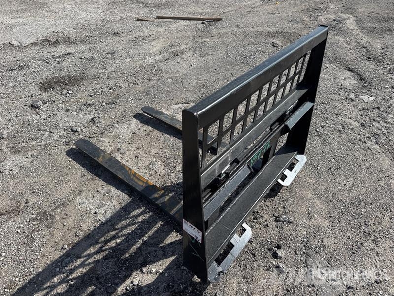 All-Star 48 in Skid Steer Forks (Unused) Паллетные вилы для фронтальных погрузчиков