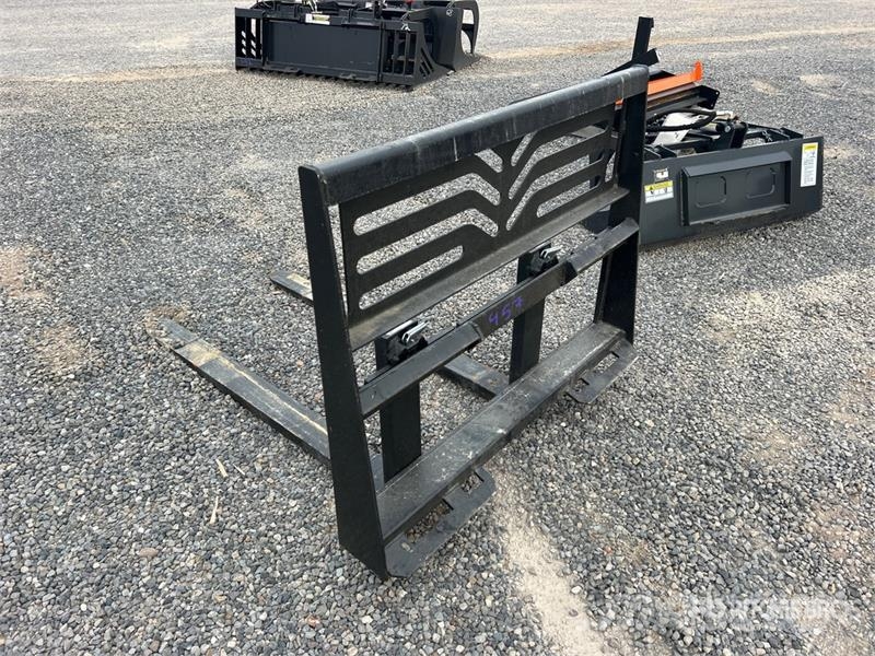 All-Star 48 in Skid Steer Forks (Unused) Garfos