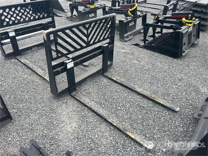 All-Star 48 in Skid Steer Forks (Unused) Gabeln