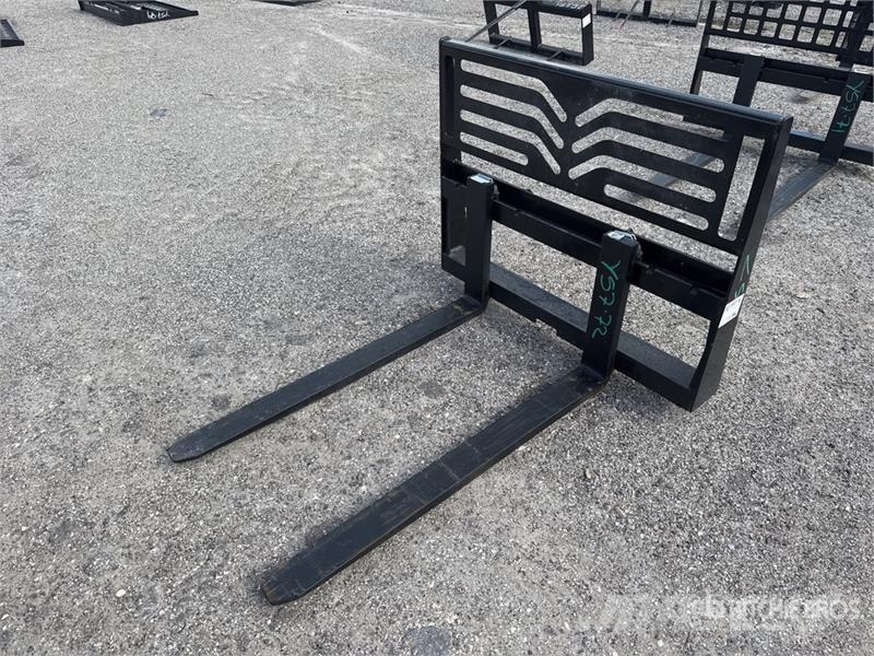 All-Star 48 in Skid Steer Forks (Unused) Паллетные вилы для фронтальных погрузчиков