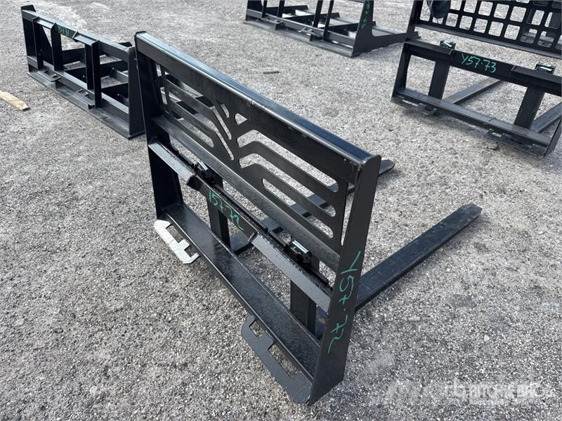 All-Star 48 in Skid Steer Forks (Unused) Паллетные вилы для фронтальных погрузчиков