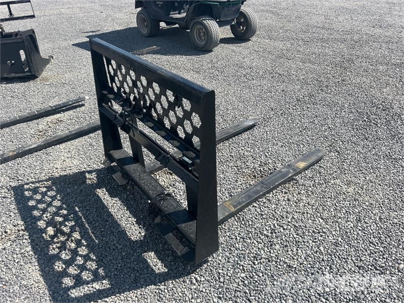 All-Star 48 in Skid Steer Forks (Unused) Vilice