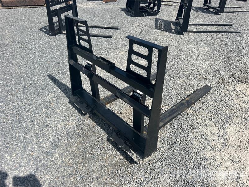 All-Star 48 in Skid Steer Forks (Unused) フォーク