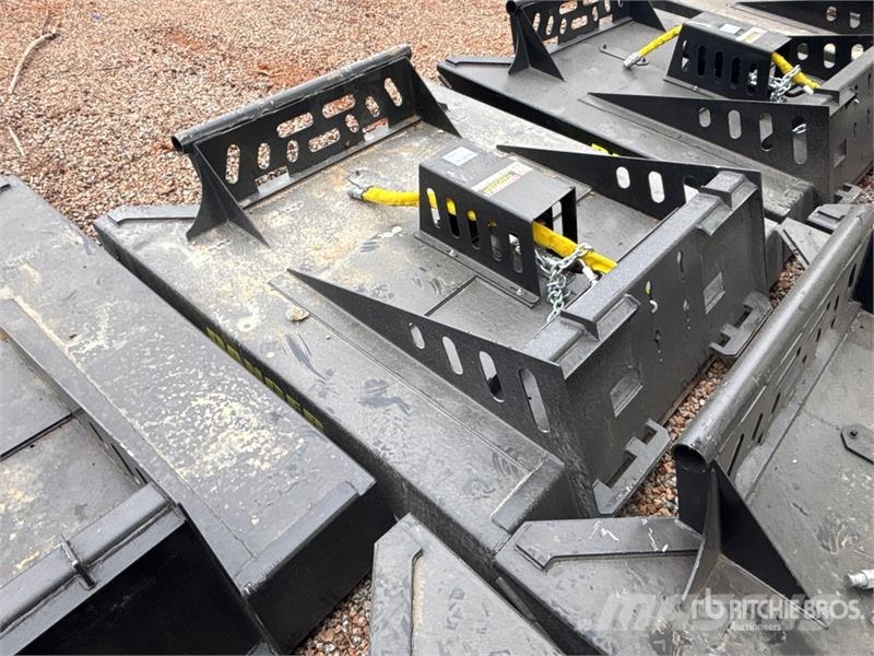  All-Star 70 in Skid Steer Brush Cutter 牽引式モア/芝刈り機