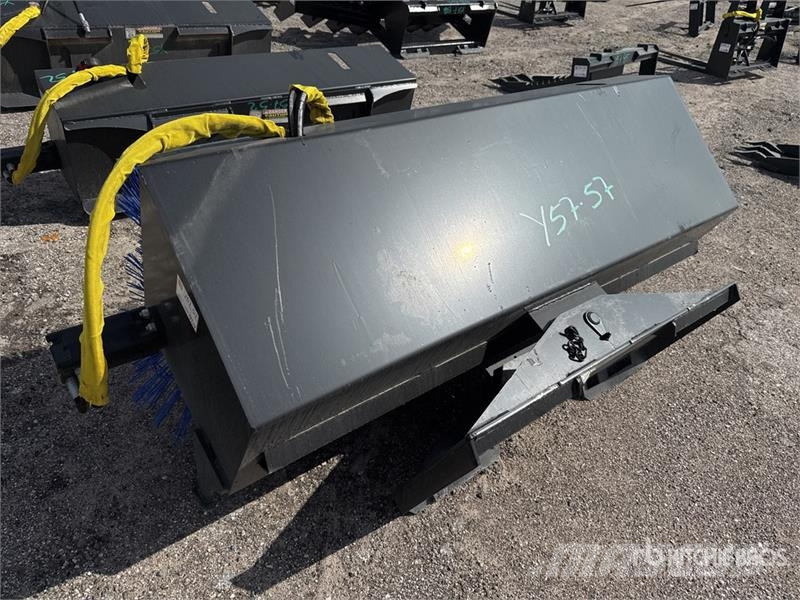All-Star 72 in Skid Steer Broom (Unused) Perii