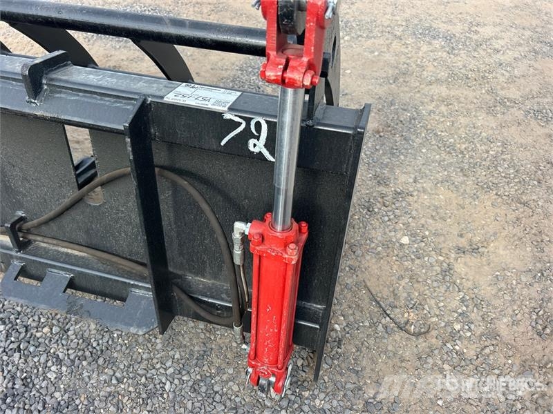 All-Star 72 in Skid Steer Root Rake (Unused) 耙與翻草機