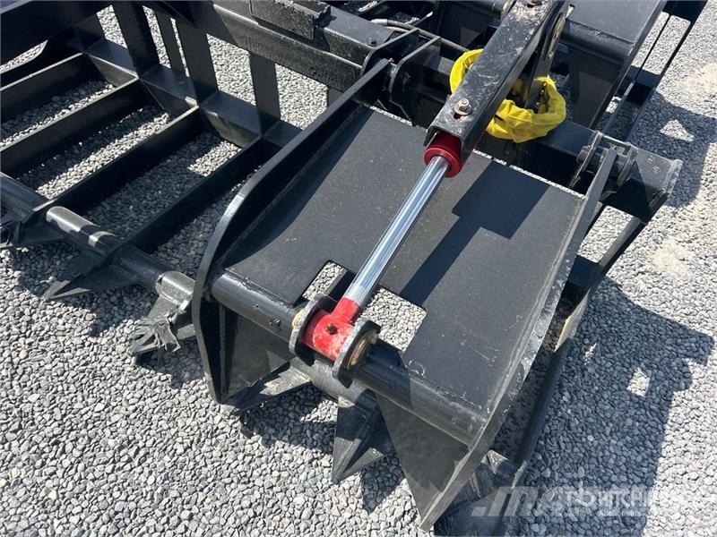 All-Star 74 in Heavy Duty Root Skid Steer Grapple Grijpers