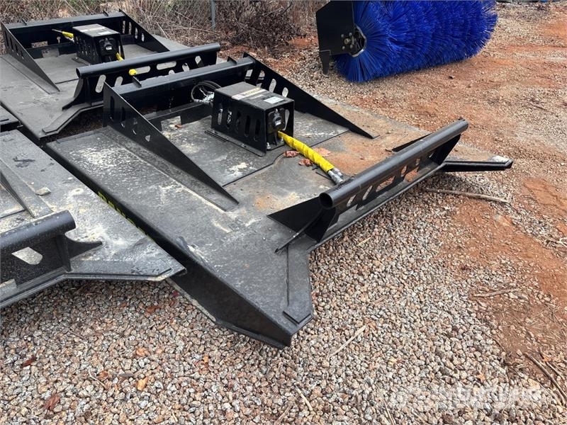  All-Star 76 in Skid Steer Brush Cutter 牽引式モア/芝刈り機