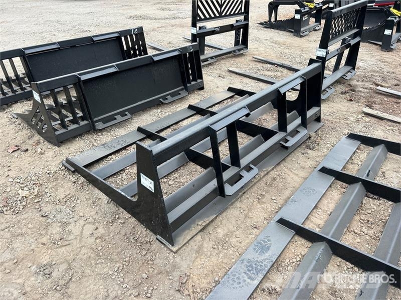 All-Star 80 in Skid Steer Landplane Äkked