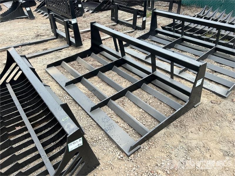 All-Star 80 in Skid Steer Landplane Äkked