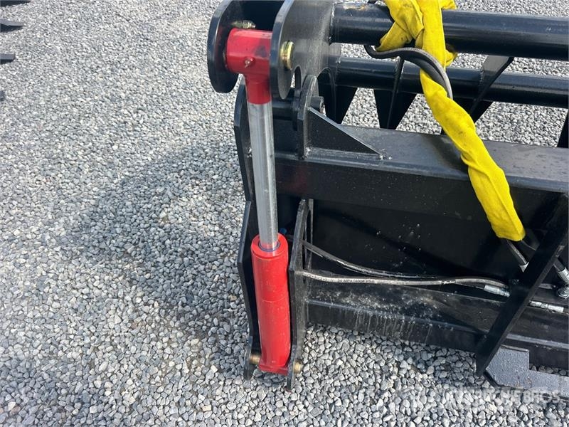  All-Star 84 in Heavy Duty Skid Steer Root Rake (Un Ancinhos e espalhadores de feno