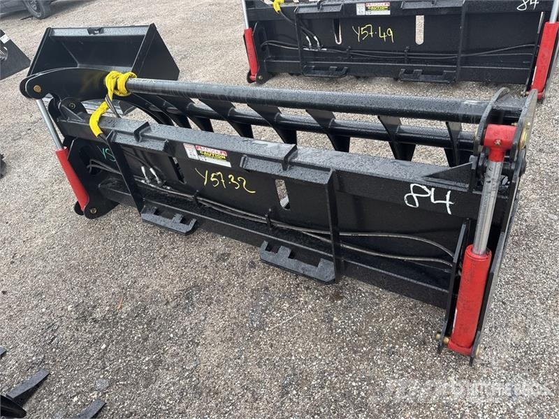 All-Star 84 in Skid Steer Root Rake (Unused) Rateau faneur