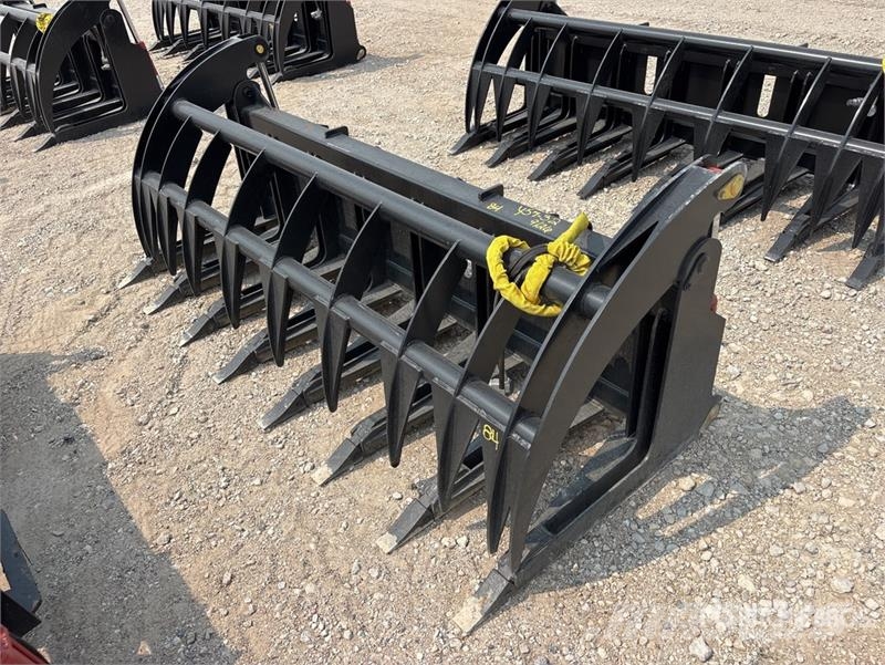 All-Star 84 in Skid Steer Root Rake (Unused) Ancinho virador