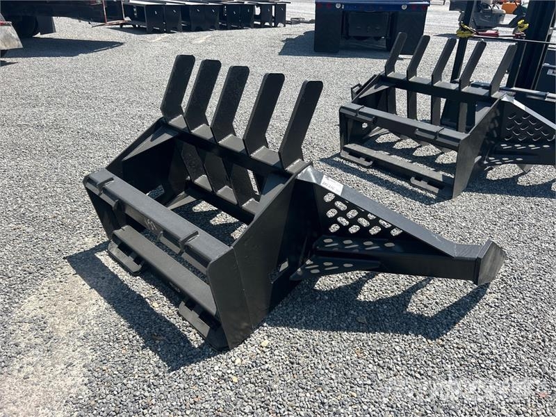 All-Star 98 in Skid Steer Root Rake (Unused) Ancinho virador