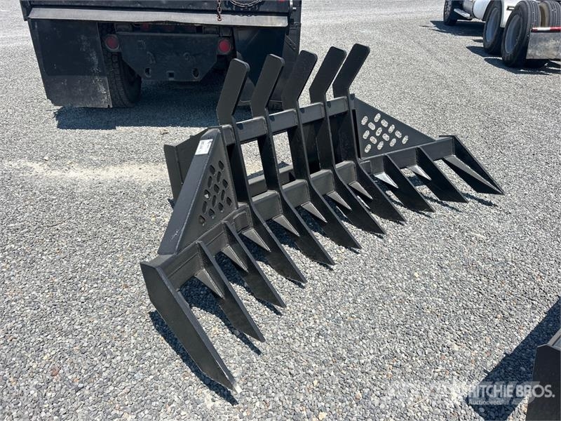All-Star 98 in Skid Steer Root Rake (Unused) Ancinho virador