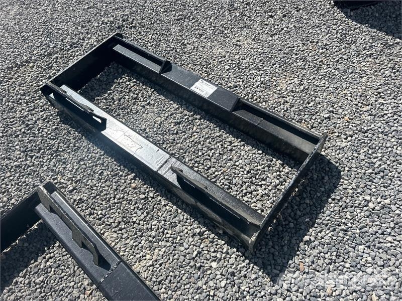 All-Star Skid Steer Attachment Mounting Plate (Unu Outros componentes