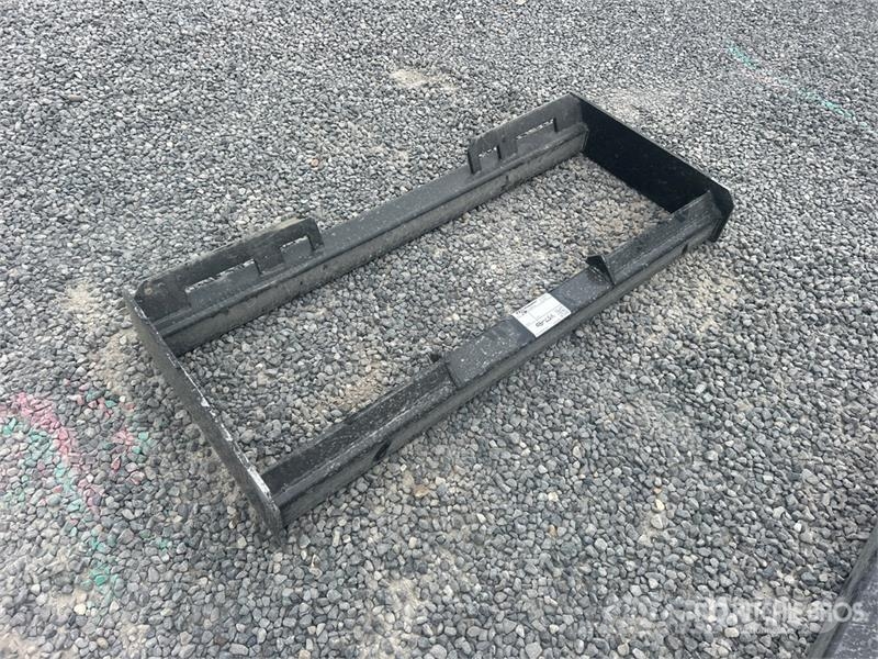  All-Star Skid Steer Attachment Mounting Plate (Unu Other components