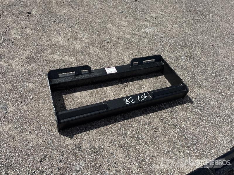 All-Star Skid Steer Attachment Mounting Plate (Unu Otros componentes