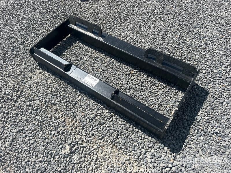  All-Star Skid Steer Attachment Mounting Plate (Unu مكونات أخرى